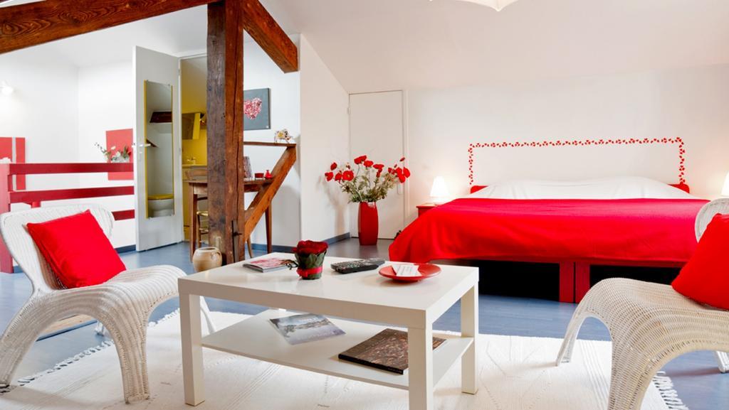 Le Murier Toulouse Room photo